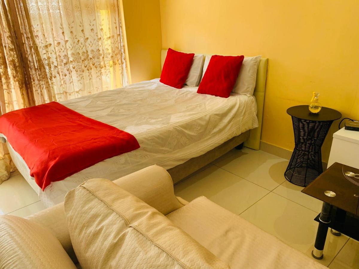 Mowetu Guest House Cape Town Bagian luar foto