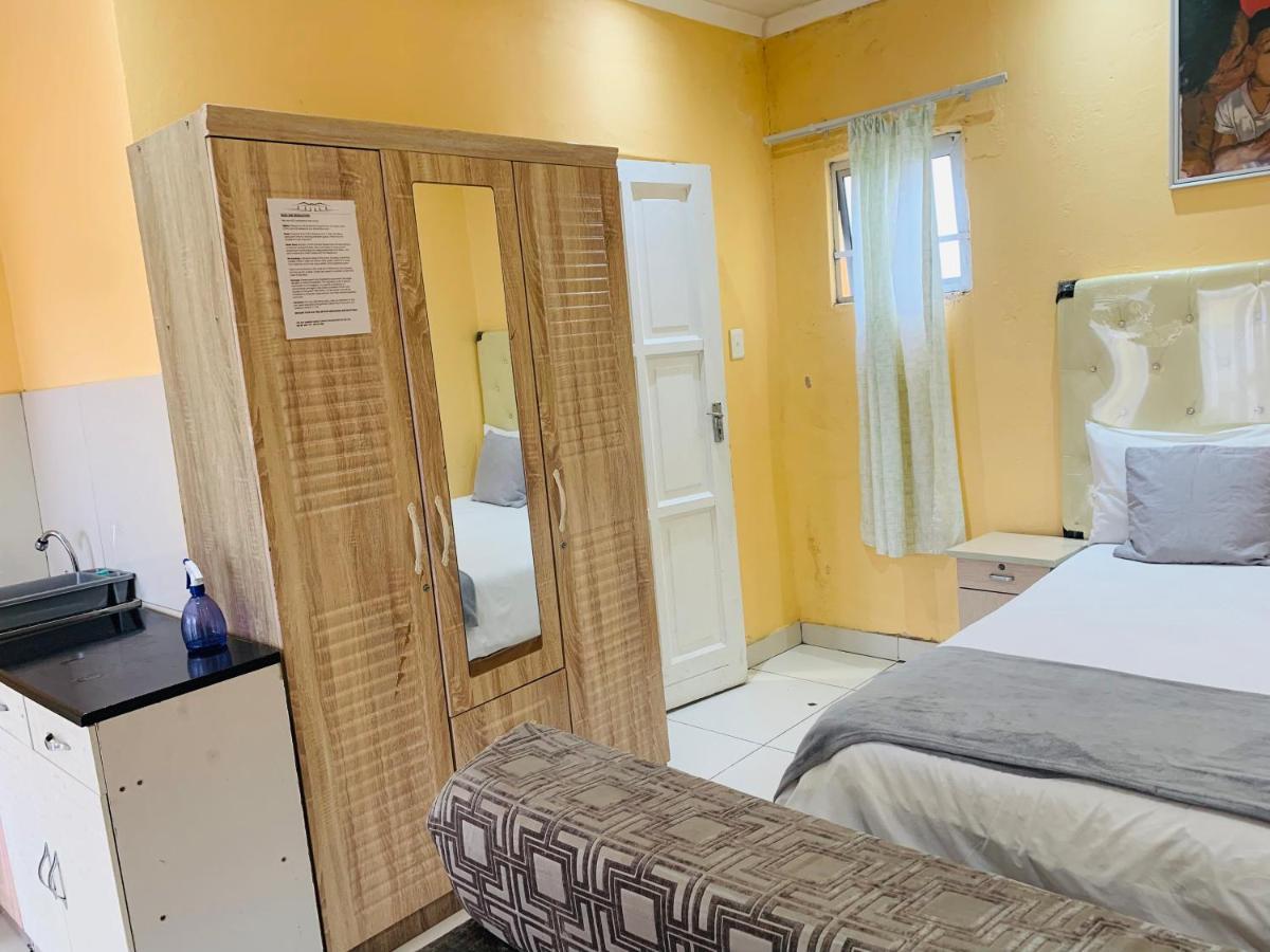 Mowetu Guest House Cape Town Bagian luar foto