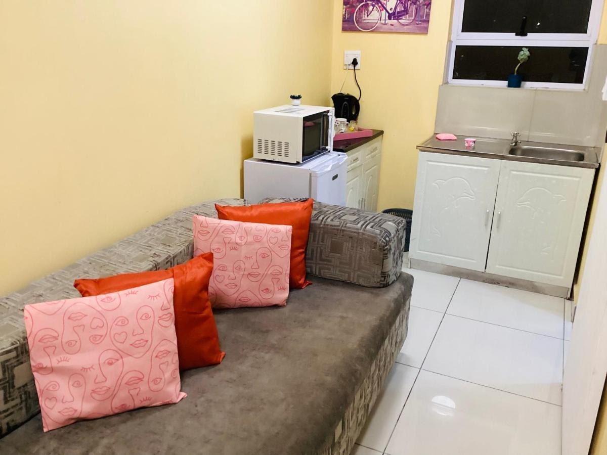 Mowetu Guest House Cape Town Bagian luar foto