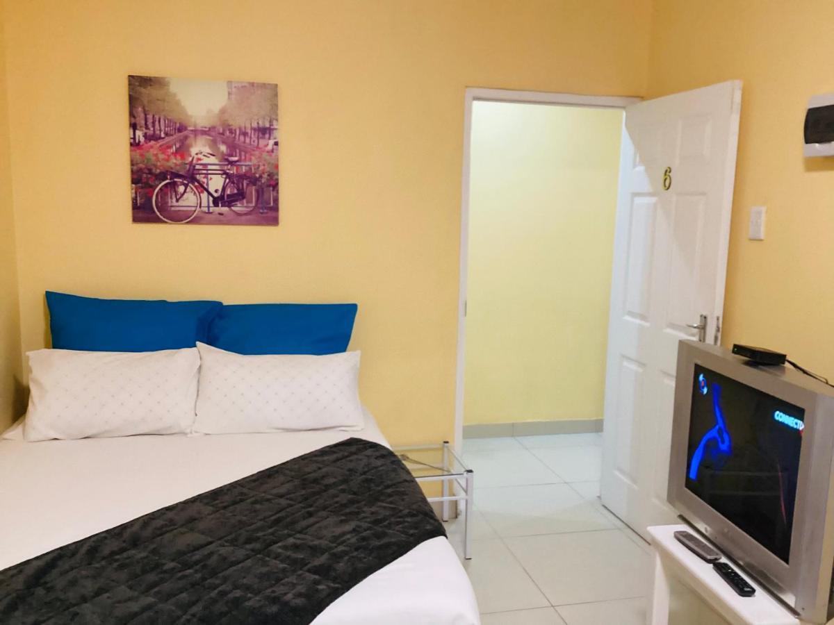Mowetu Guest House Cape Town Bagian luar foto