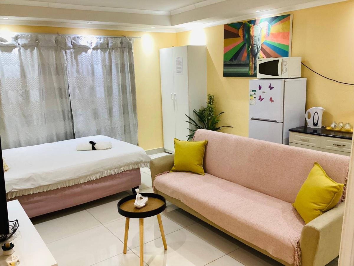 Mowetu Guest House Cape Town Bagian luar foto